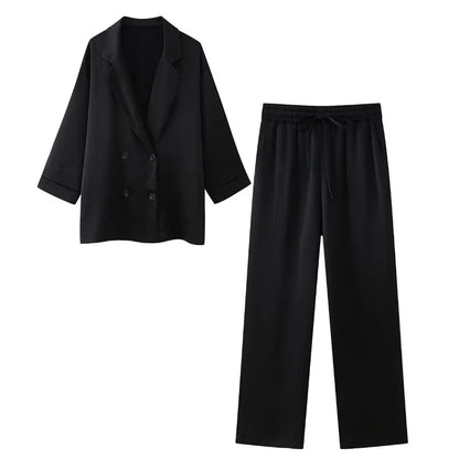 Traje elegante y arrugado™
