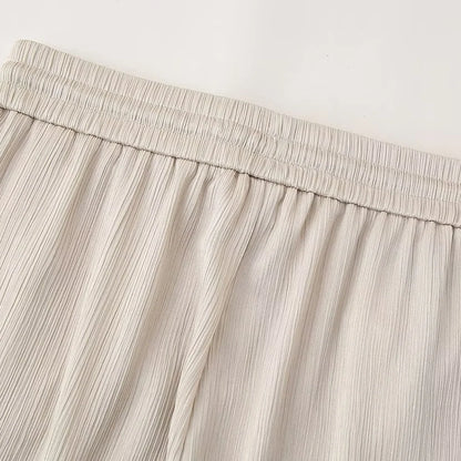 Traje elegante y arrugado™