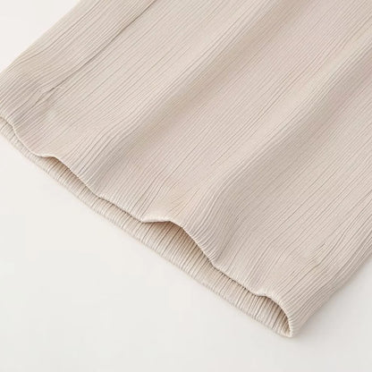 Traje elegante y arrugado™