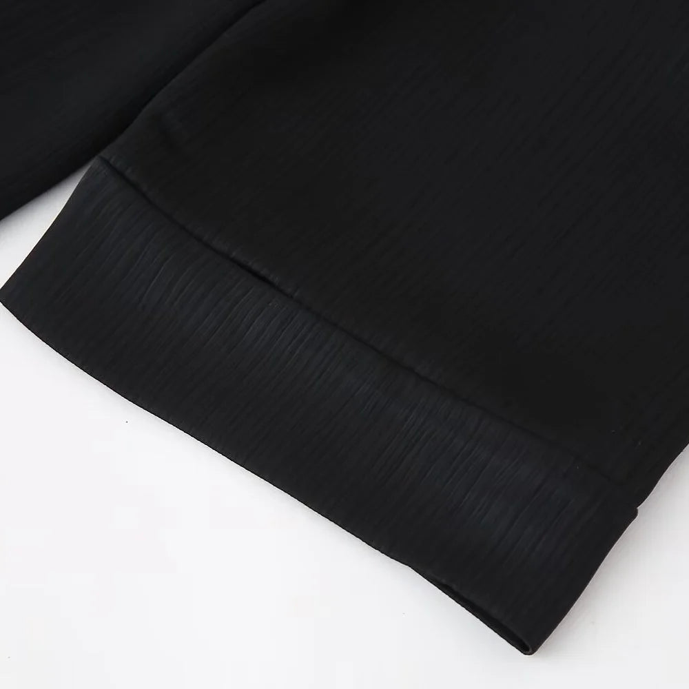 Traje elegante y arrugado™