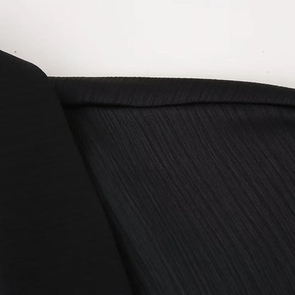 Traje elegante y arrugado™